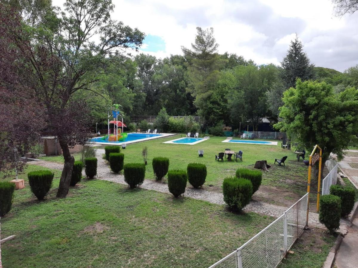 Hotel El Volcan Luaran gambar